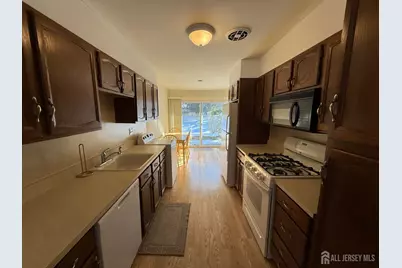 10 Tyndall Road, South Brunswick Township, NJ 08824 - Photo 8