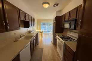 10 Tyndall Rd, South Brunswick Township, NJ 08824 - Photo 8