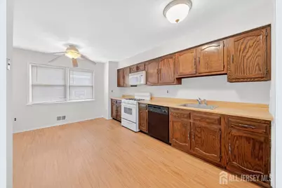 21 Highview Drive, Woodbridge Township, NJ 07095 - Photo 12