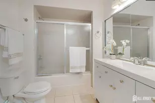 31 Gate House Ln, Edison, NJ 08820 - Photo 14