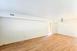 1302 Bradley Ct, South Brunswick Township, NJ 08540 - Photo 8