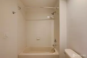 100 Forest Dr, Piscataway Township, NJ 08854 - Photo 42