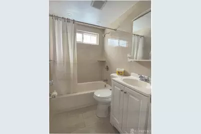 25 Hull Drive, Edison, NJ 08817 - Photo 8