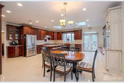 18 Lovell Drive, Plainsboro Township, NJ 08536 - Photo 2