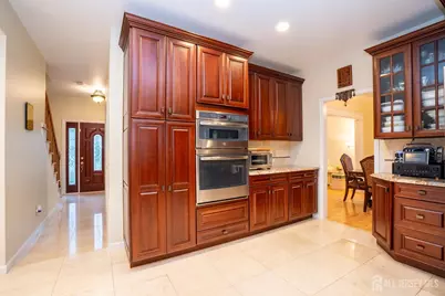 18 Lovell Drive, Plainsboro Township, NJ 08536 - Photo 8