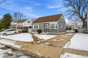 19 4th St, Sayreville, NJ 08872 - Photo 2