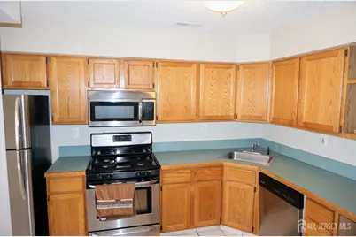 62 Colleen Court, South Brunswick Township, NJ 08824 - Photo 4