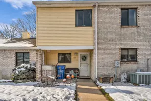 50 Victory Ct, Old Bridge Township, NJ 08857 - Photo 2