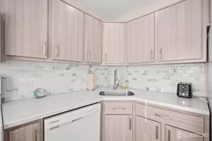 9 Williamson Ct, East Windsor Township, NJ 08520 - Photo 12