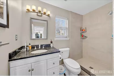 8 N Grand Avenue, Port Reading, NJ 07064 - Photo 24