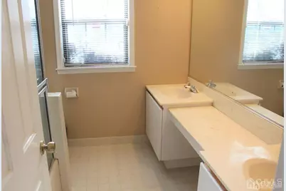 1003 Woodhaven Drive, Edison, NJ 08817 - Photo 18