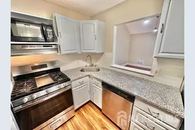 211 Sunshine Court, Sayreville, NJ 08859 - Photo 6