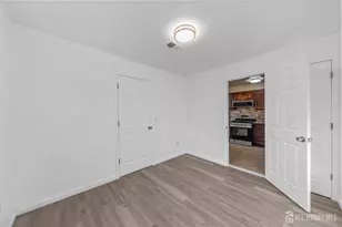 125 College Dr, Edison, NJ 08817 - Photo 10