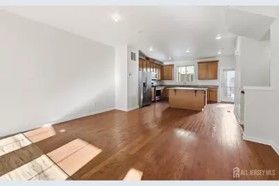 6 Bond Street, North Brunswick Township, NJ 08902 - Photo 18