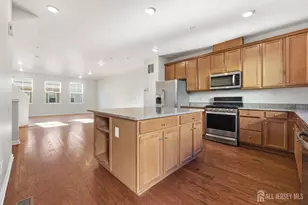 6 Bond St, North Brunswick Township, NJ 08902 - Photo 14