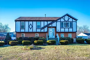 22 O Loughlin Dr, South Plainfield, NJ 07080 - Photo 2
