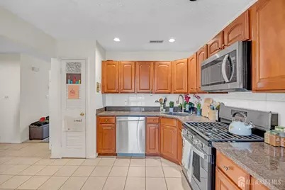 89 Park Gate Drive, Edison, NJ 08820 - Photo 4