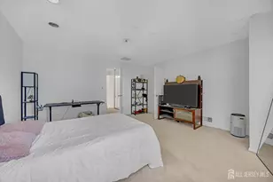 89 Park Gate Dr, Edison, NJ 08820 - Photo 10