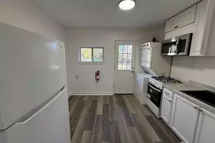 1060 Terrace Blvd, Ewing Township, NJ 08618 - Photo 4