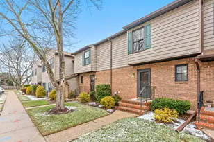 103 Pheasant Run, Edison, NJ 08820 - Photo 2