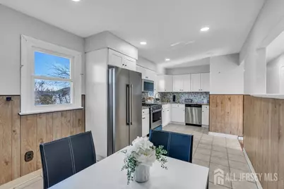 26 Sunnyside Drive, Carteret, NJ 07008 - Photo 8