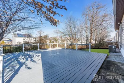 26 Sunnyside Drive, Carteret, NJ 07008 - Photo 22