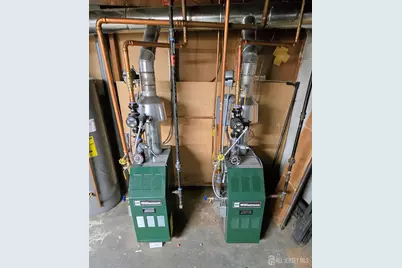 35 Berkley Boulevard, Iselin, NJ 08830 - Photo 20