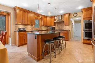 25 Cherokee Rd, East Brunswick Township, NJ 08816 - Photo 8