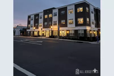 581 Middlesex Avenue #201, Metuchen, NJ 08840 - Photo 2