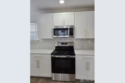 28 Rothwell Drive, Monroe Township, NJ 08831 - Photo 4