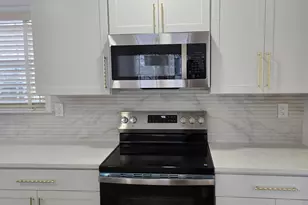 28 Rothwell Dr, Monroe Township, NJ 08831 - Photo 4