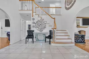 5 Peppermint Hill Rd, North Brunswick Township, NJ 08902 - Photo 2