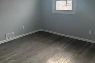 37 S Irving St, Carteret, NJ 07008 - Photo 4