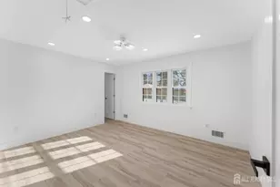 160 Grandview Ave, Piscataway Township, NJ 08854 - Photo 10