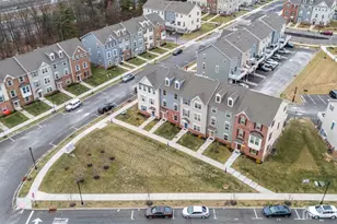 74 Anchor Wy, Aberdeen Township, NJ 07721 - Photo 4