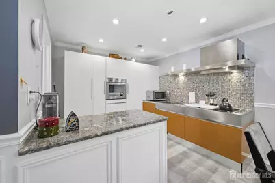 243 Wycoff Way W, East Brunswick Township, NJ 08816 - Photo 2