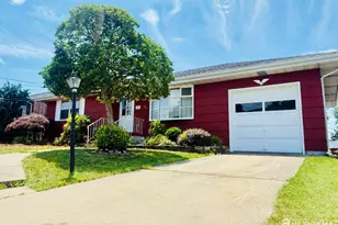 93 N Washington Ave N, Colonia, NJ 07067 - Photo 2