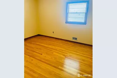 93 N Washington Avenue N, Colonia, NJ 07067 - Photo 6