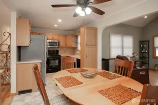 22 Mayfield Pl, Metuchen, NJ 08840 - Photo 8