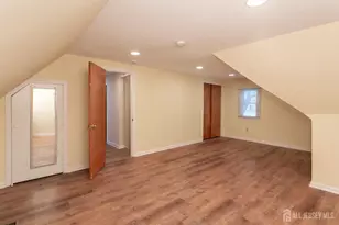 22 Mayfield Pl, Metuchen, NJ 08840 - Photo 22