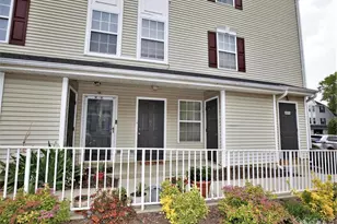 1303 Blossom Cir, South Brunswick Township, NJ 08810 - Photo 2