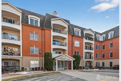 417 Regency Place, Woodbridge Township, NJ 07095 - Photo 2