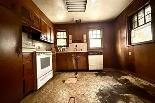 19 N Adelaide Ave, Highland Park, NJ 08904 - Photo 12