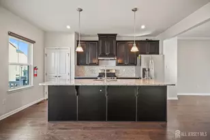 605 Bayside Ct, South Amboy, NJ 08879 - Photo 12