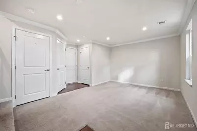 605 Bayside Court, South Amboy, NJ 08879 - Photo 8