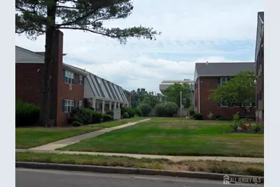 28-02 Woodedge Avenue #2802, Edison, NJ 08817 - Photo 22