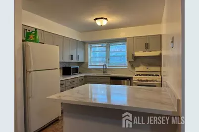 28-02 Woodedge Avenue #2802, Edison, NJ 08817 - Photo 2