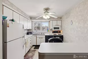 24 Woodedge Ave, Edison, NJ 08817 - Photo 8