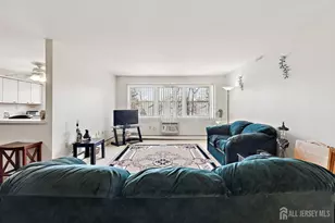 24 Woodedge Ave, Edison, NJ 08817 - Photo 18