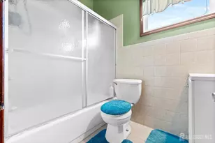 186 Metuchen Ave, Woodbridge Township, NJ 07095 - Photo 24